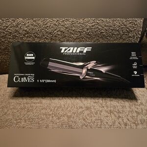 Professional Black Titanium Curling Iron Dual Voltage 410°F 1 1/2”